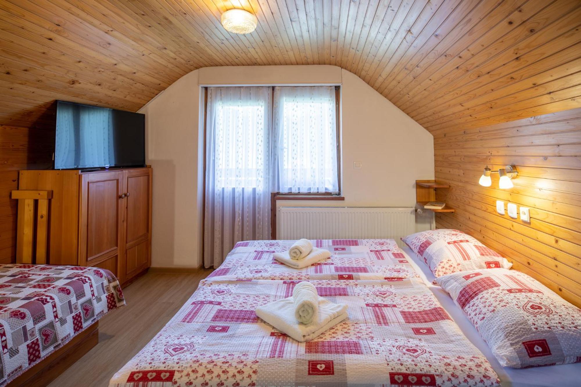 Apartmaji Prezelj Бохинь Экстерьер фото