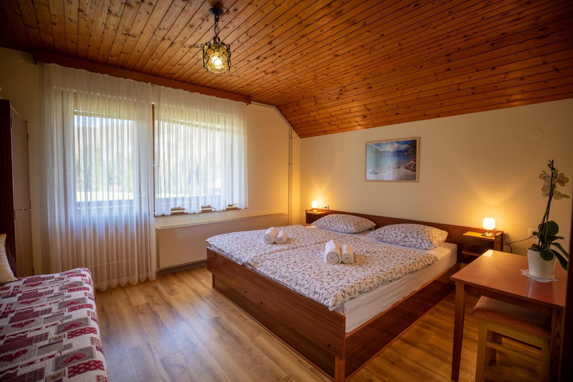 Apartmaji Prezelj Бохинь Экстерьер фото